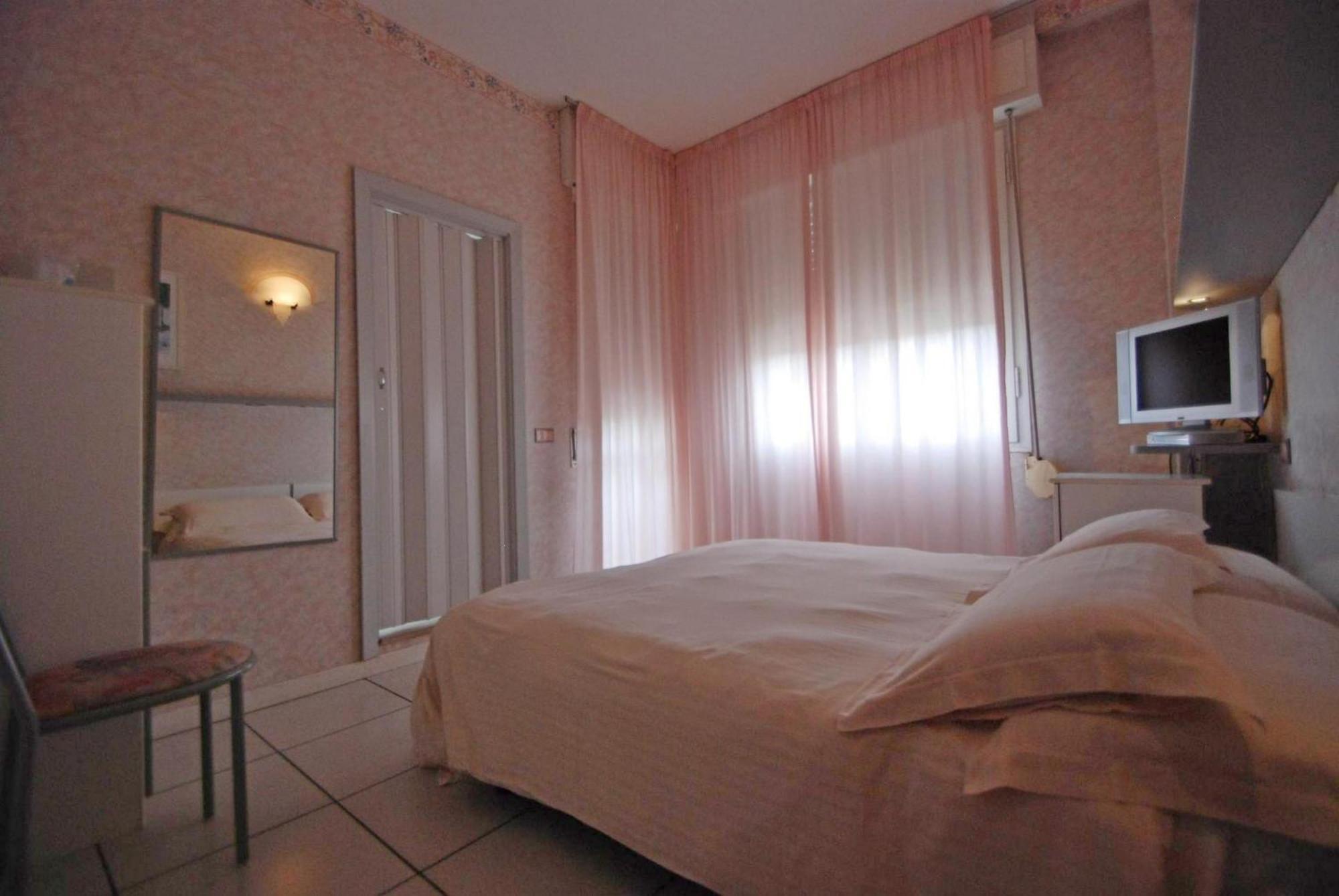 Carillon Hotel